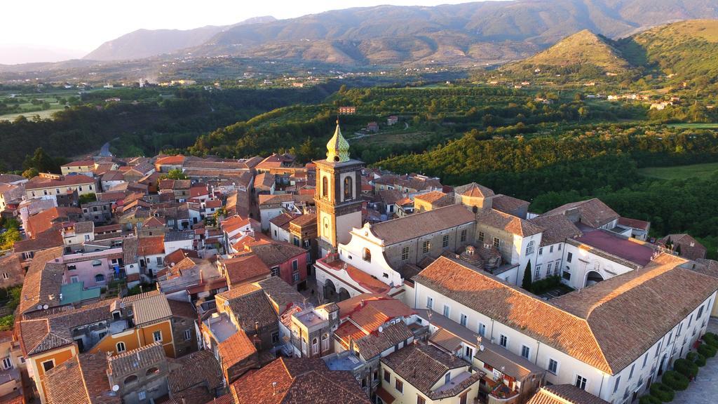 Giualduomo B&B SantʼAgata deʼ Goti Zewnętrze zdjęcie